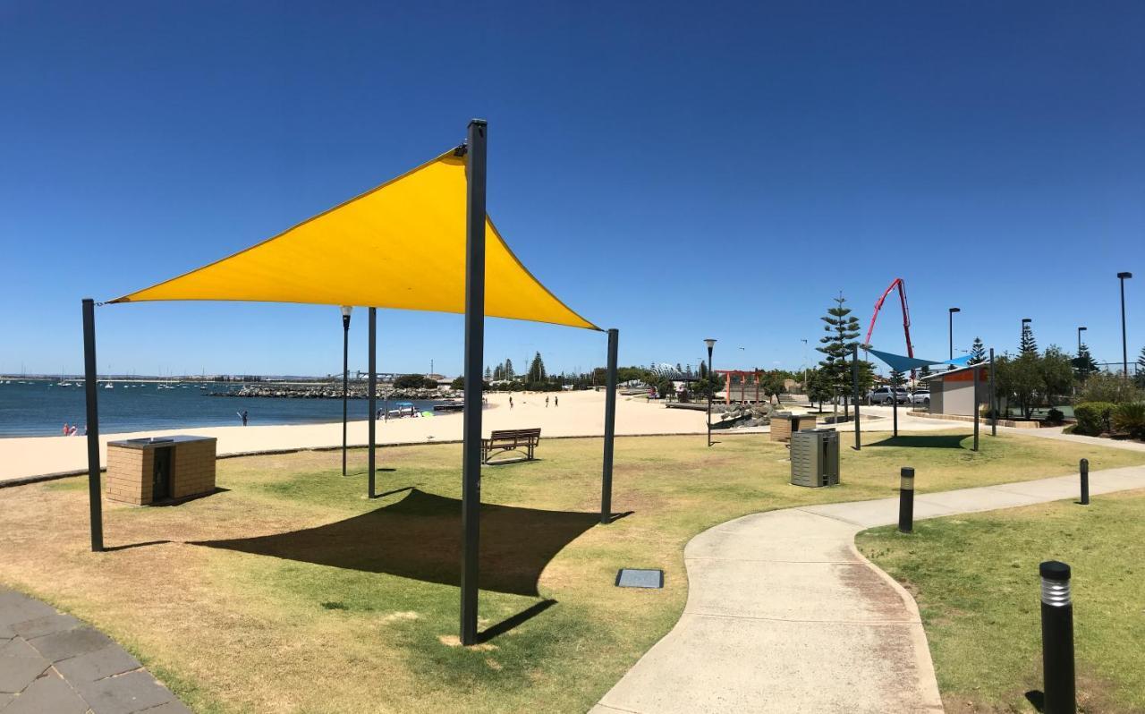 Bunbury Hotel Koombana Bay Bagian luar foto